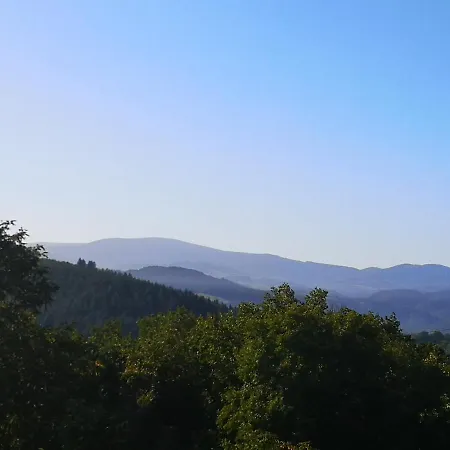 Sous Les Toiles De Pautilou Campismo de Luxo *